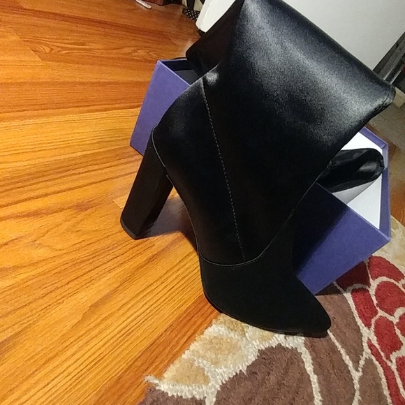 Stuart Weitzman Satin Black Over the Knee Size 8.5 - Picture 4 of 4